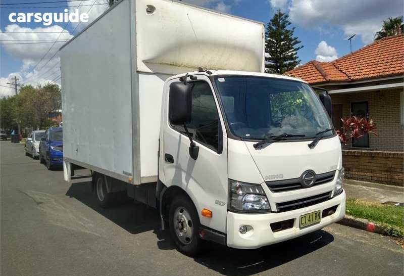 White 2016 Hino 300 Cab Chassis 617 Mwb