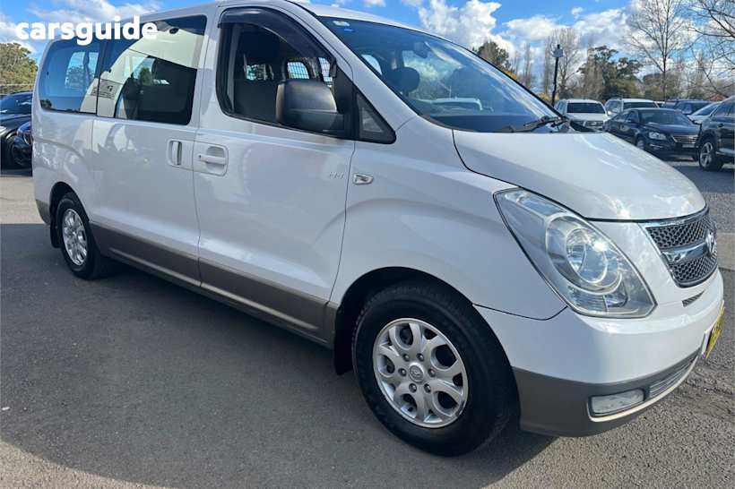 White 2014 Hyundai Imax SUV R