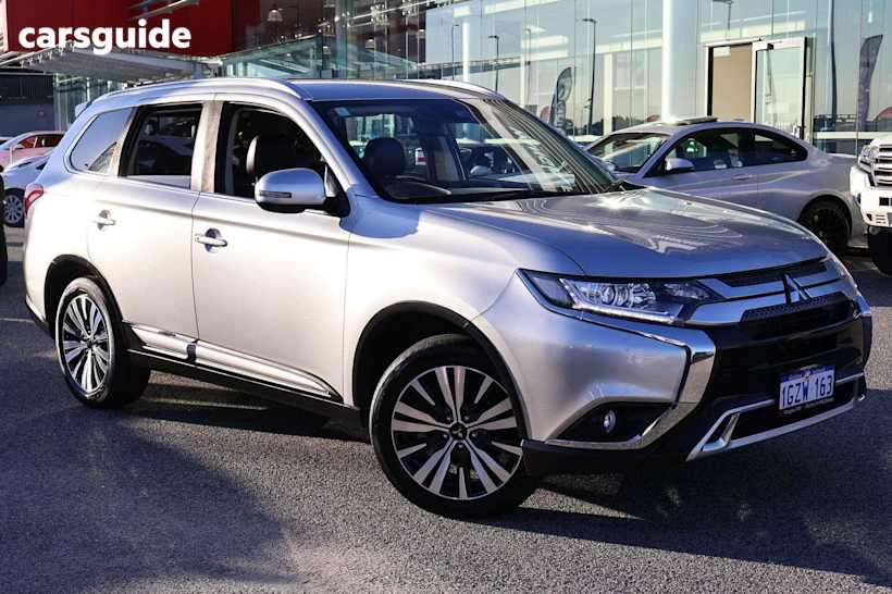 Silver 2020 Mitsubishi Outlander SUV LS F