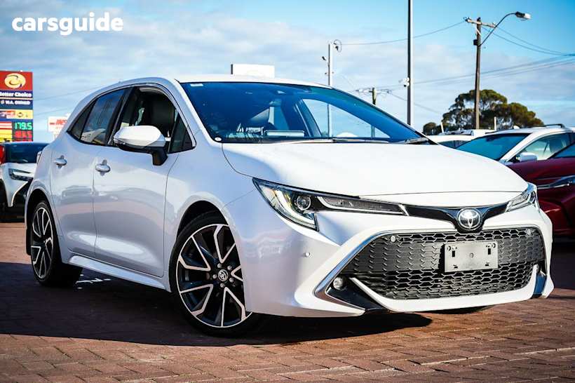 White 2020 Toyota Corolla Hatchback Zr Two Tone Option