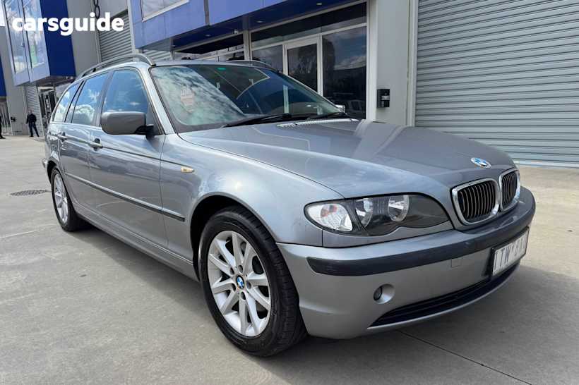 Grey 2005 BMW 3 SUV 320I R