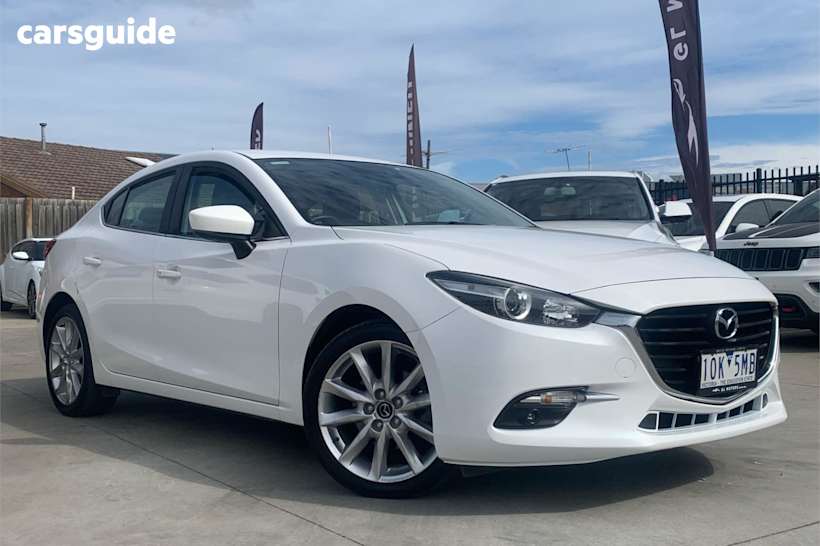White 2016 Mazda 3 Sedan Sp25