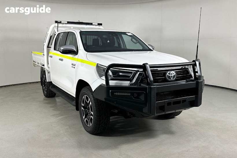 White 2021 Toyota Hilux Double Cab Chassis Sr5 (4X4)