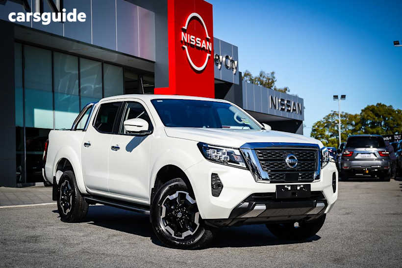 White 2025 Nissan Navara Dual Cab Pick-up St-X (4X4) Cloth/No Sunroof