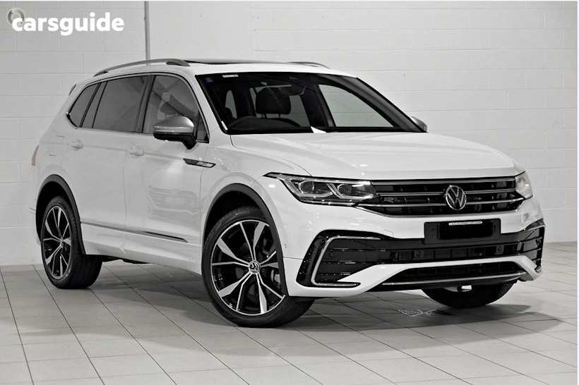 White 2024 Volkswagen Tiguan Wagon Allspace 162Tsi R-Line