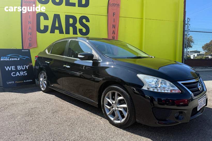 Black 2016 Nissan Pulsar Sedan SSS F