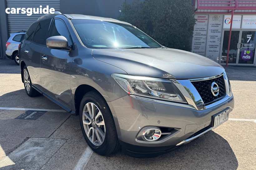 Grey 2015 Nissan Pathfinder Wagon St (4X2)