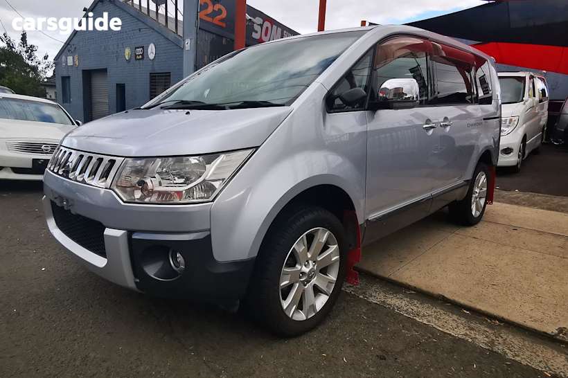 Silver 2009 Mitsubishi Delica OtherCar D:5