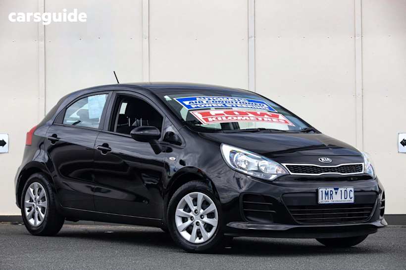Black 2016 Kia RIO Hatch S F