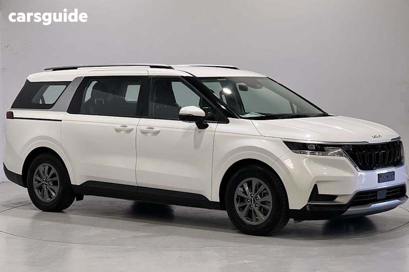 White 2022 Kia Carnival SUV S F