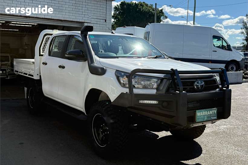 White 2020 Toyota Hilux Ute Tray SR 4X4