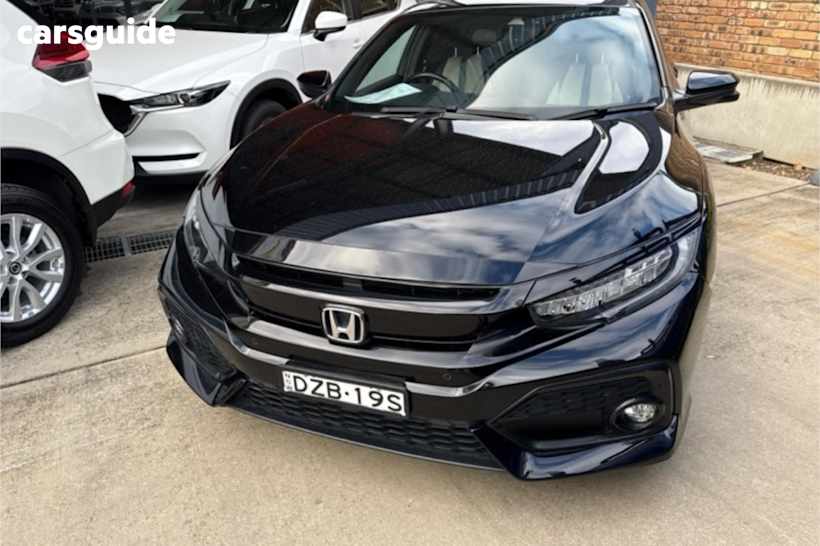Black 2018 Honda Civic Hatchback Vti-Lx