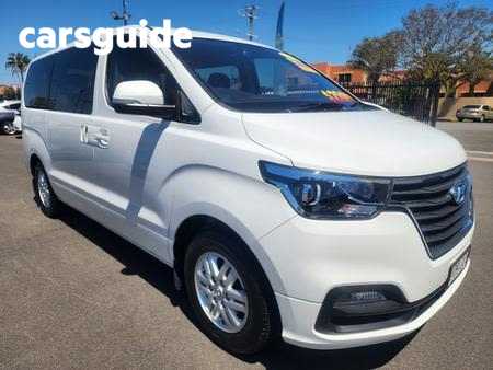 White 2019 Hyundai Imax SUV ACTIVE R