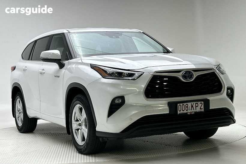 White 2024 Toyota Kluger SUV GX 4X4