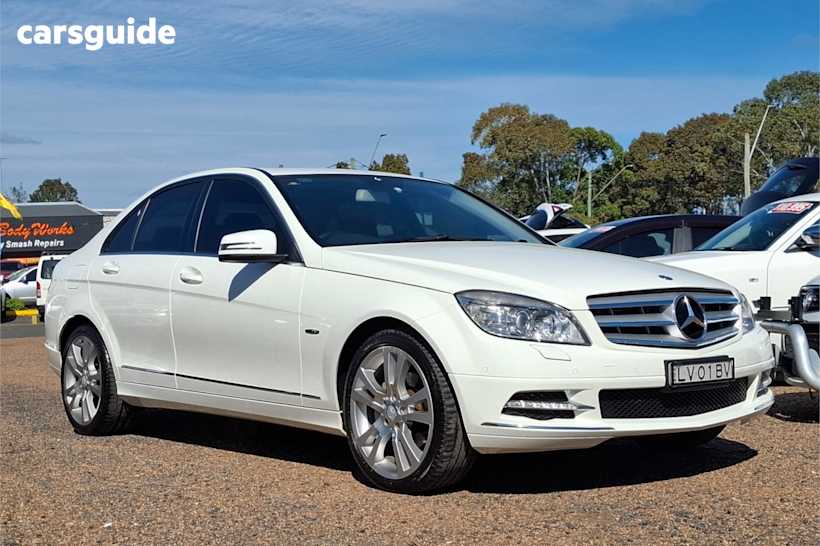 White 2010 Mercedes-Benz C250 Sedan Cgi Avantgarde