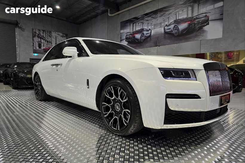 White 2022 Rolls-Royce Ghost Saloon Black Badge