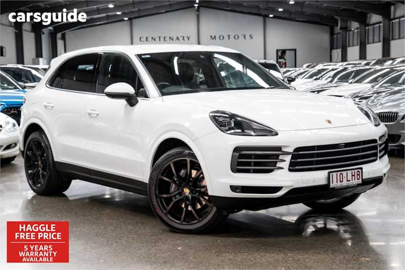 White 2019 Porsche Cayenne SUV 4X4