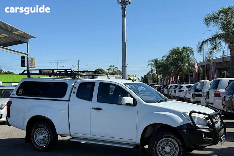 White 2019 Isuzu D-MAX Space Cab Chassis Sx (4X4)