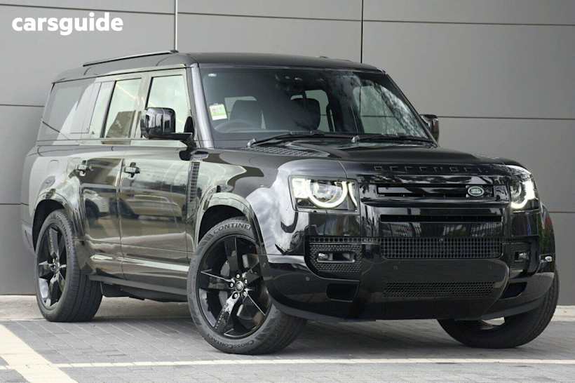 Black 2025 Land Rover Defender Wagon 130 P400 X-Dynamic Se (294Kw)