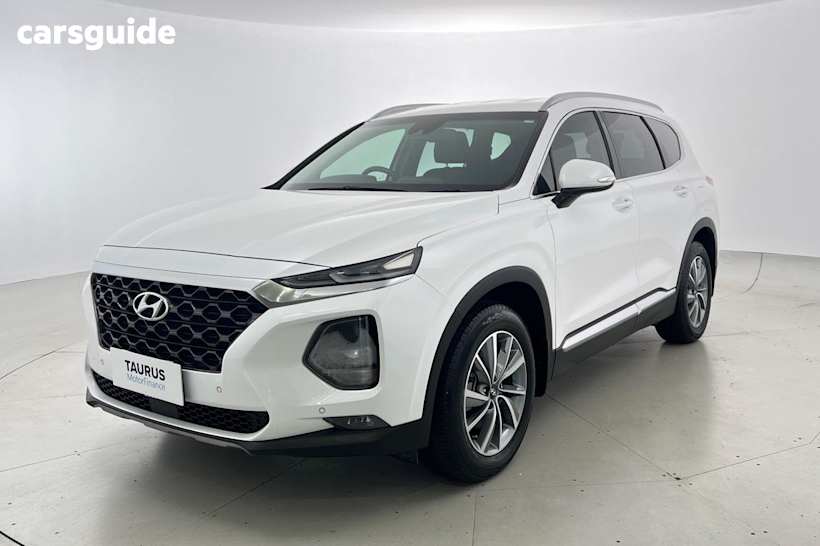 White 2018 Hyundai Santa FE SUV ELITE 4X4