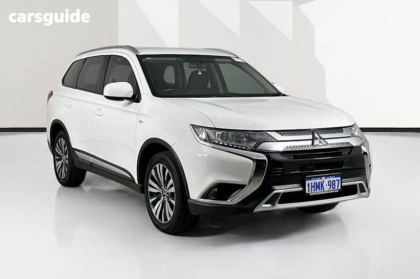 White 2019 Mitsubishi Outlander Wagon Es 7 Seat (Awd)