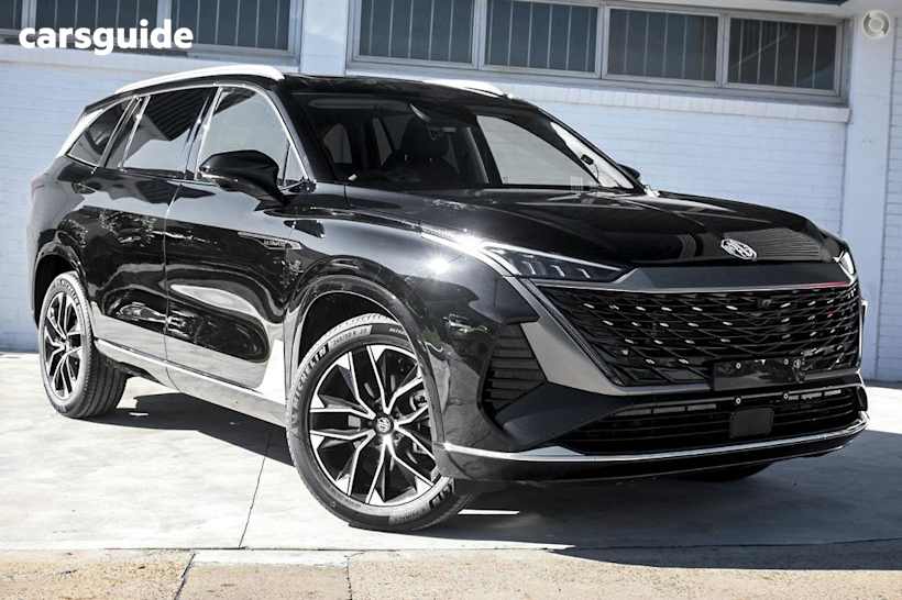 Black 2025 MG Qs SUV EXCITE F