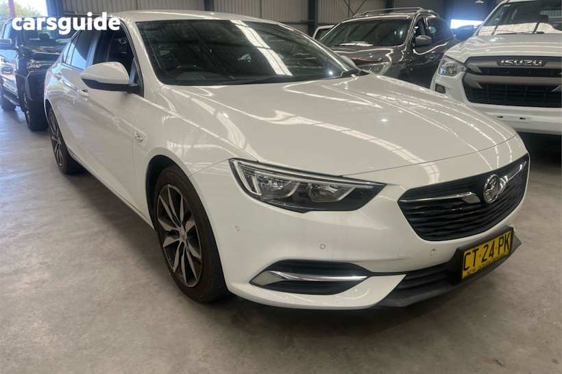 White 2018 Holden Commodore Hatch LT F