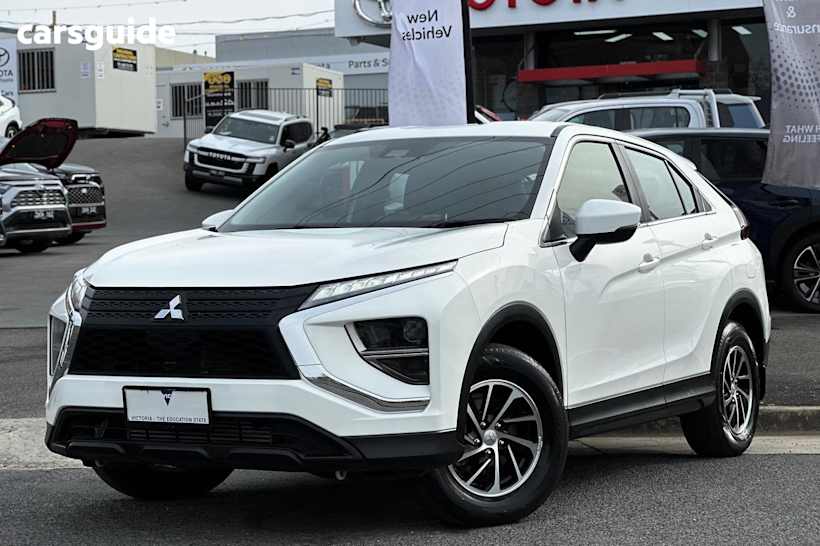 White 2023 Mitsubishi Eclipse Cross SUV ES F