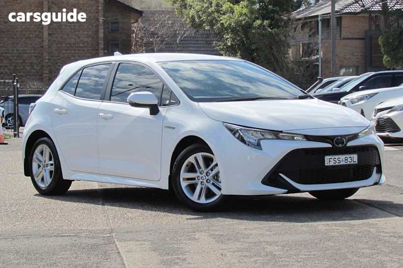White 2021 Toyota Corolla Hatch ASCENT SPORT HYBRID F