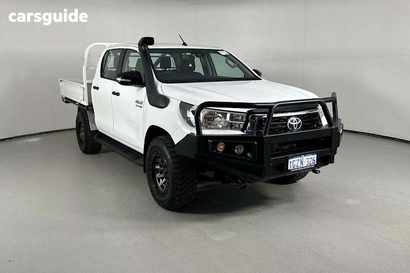 White 2020 Toyota Hilux Double Cab Chassis Sr (4X4)