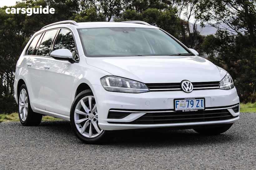 White 2017 Volkswagen Golf SUV 110TSI COMFORTLINE F