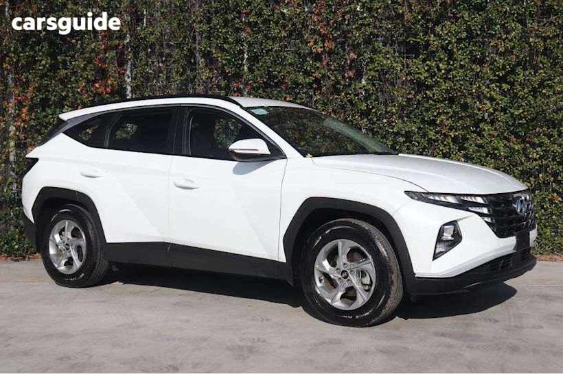 White 2024 Hyundai Tucson SUV F