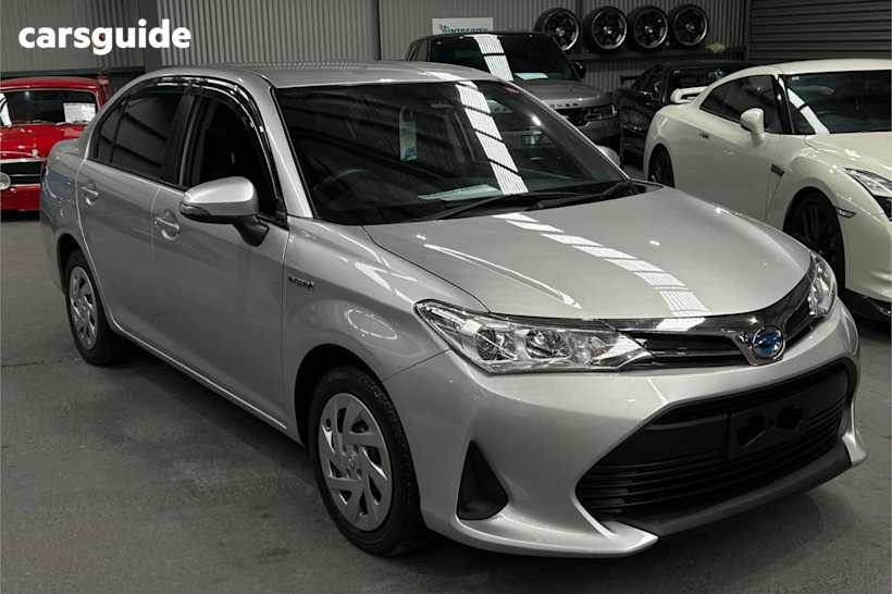 Silver 2017 Toyota Corolla Sedan AXIO