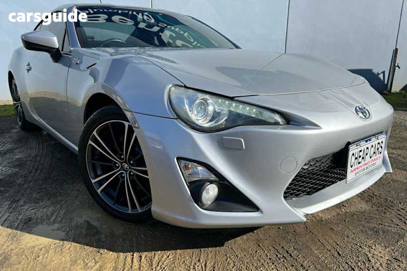 Silver 2013 Toyota 86 Coupe GTS