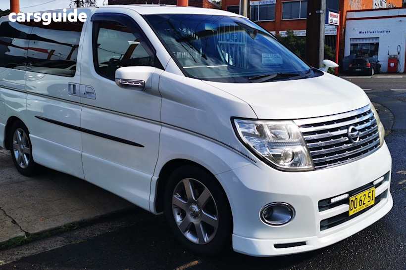 White 2007 Nissan Elgrand SUV HIGHWAY STAR R