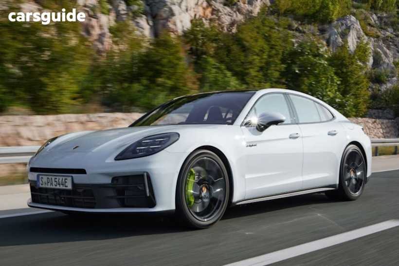 2025 Porsche Panamera Sedan 4 E-Hybrid