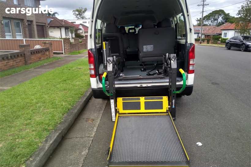 White 2018 Toyota HiAce OtherCar COMMUTER