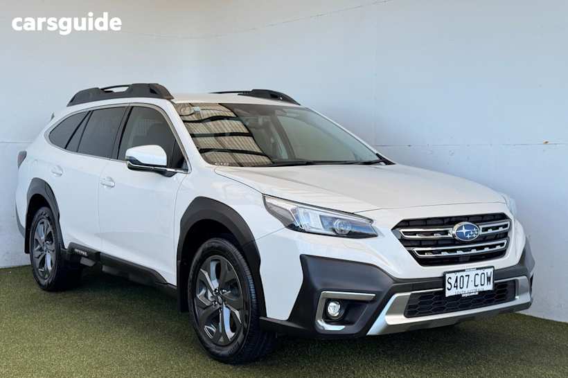 White 2022 Subaru Outback Wagon Awd
