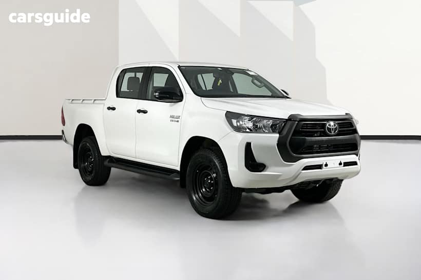 White 2022 Toyota Hilux Double Cab Pick Up Sr Hi-Rider (4X2)