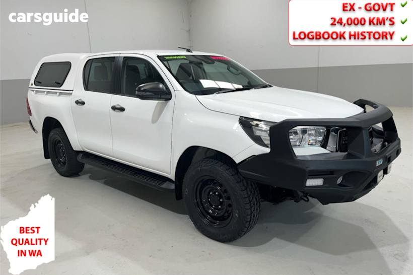 White 2019 Toyota Hilux Ute Tray SR 4X4