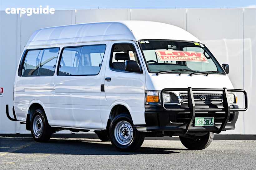 White 2002 Toyota HiAce OtherCar COMMUTER R