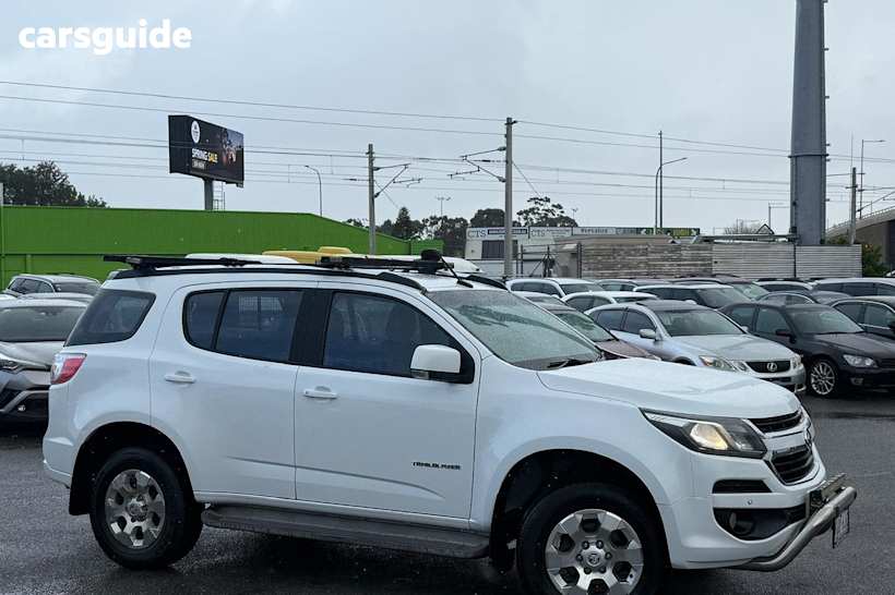 White 2018 Holden Trailblazer SUV LT 4X4