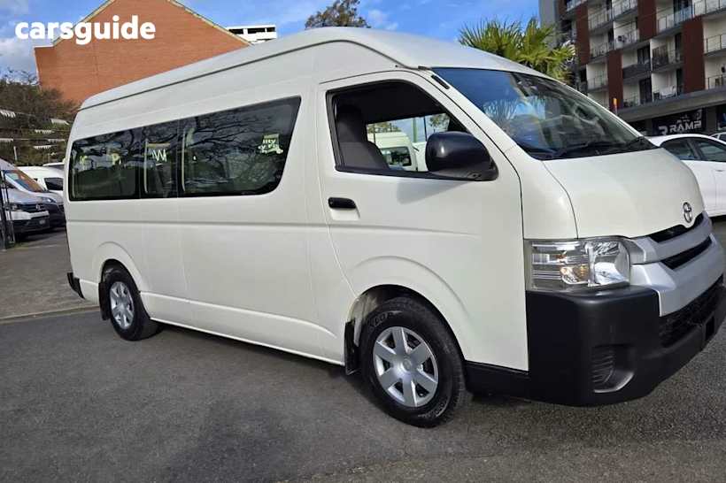 White 2018 Toyota HiAce OtherCar COMMUTER R