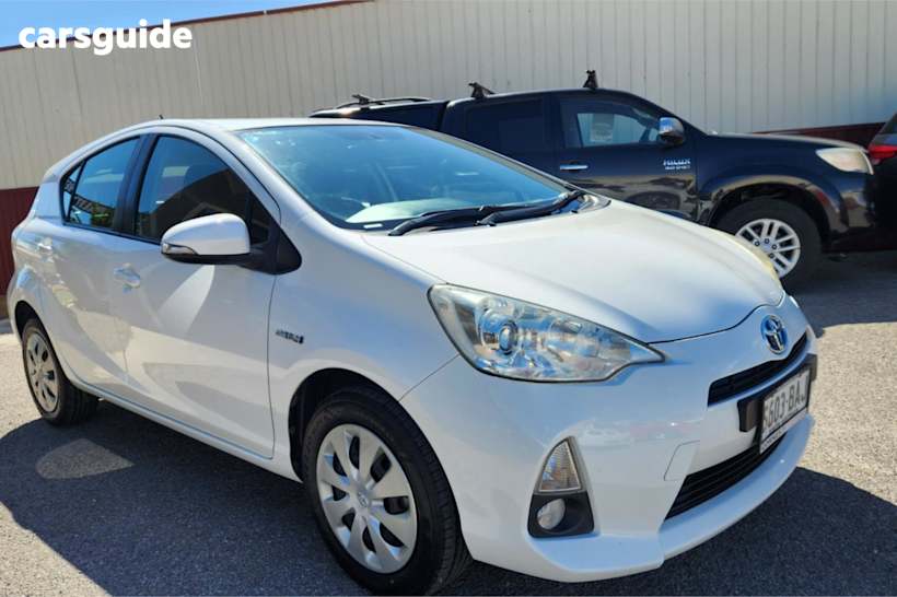 White 2013 Toyota Prius C Hatchback Hybrid