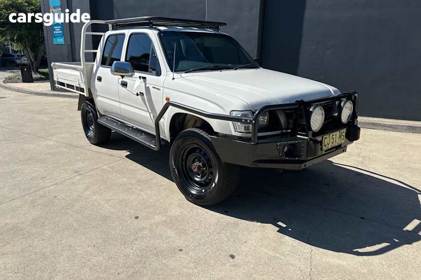 White 2003 Toyota Hilux Dual Cab Pick-up (4X4)