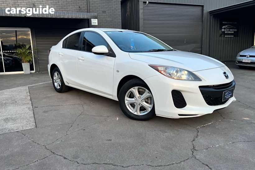 White 2013 Mazda 3 Sedan Neo