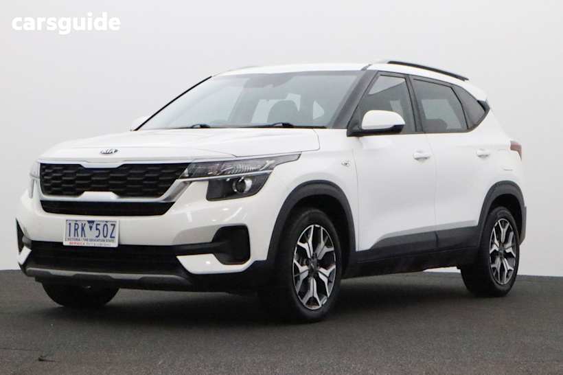 White 2019 Kia Seltos SUV S F