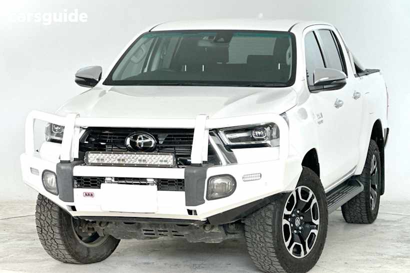 White 2021 Toyota Hilux Ute Tray SR5 4X4