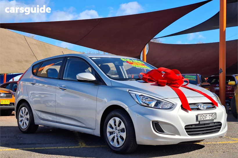 Silver 2015 Hyundai Accent Hatchback Active