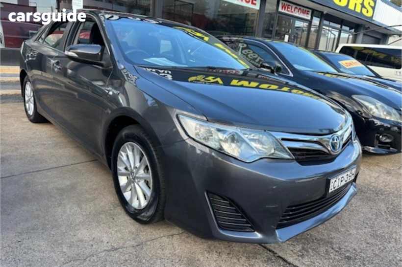 Grey 2012 Toyota Camry Sedan Hybrid H